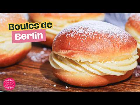 Filled doughnuts with pastry cream (Portuguese Bolas de Berlim)