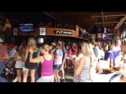 download lagu mp3 mp4 Honky Tonk Nashville, download lagu Honky Tonk Nashville gratis, unduh video klip Honky Tonk Nashville