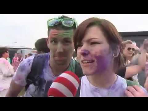 Holi-Festival macht Oldenburg bunt