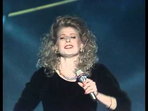 Mandy Winter - Julian