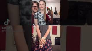 Download lagu Funny duets on Tiktok mp3 Download lagu Funny duets on Tiktok mp3