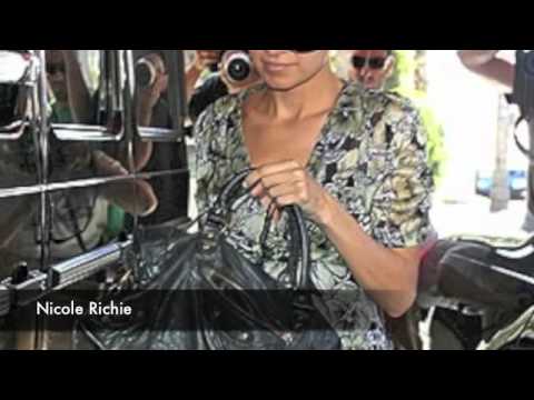 download lagu mp3 mp4 Balenciaga City Bag Celebrities, download lagu Balenciaga City Bag Celebrities gratis, unduh video klip Balenciaga City Bag Celebrities