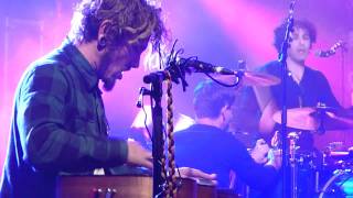 John Butler Trio - Treat Yo Mama - Thirroul - 11th may 2011