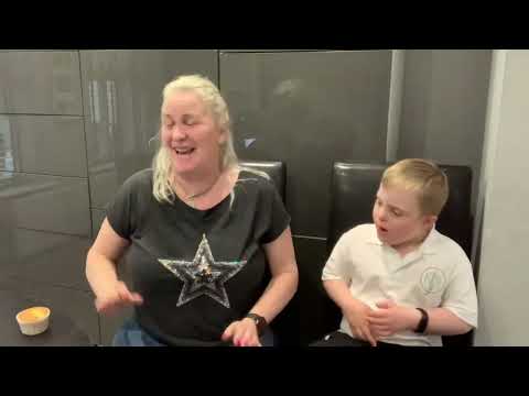 Makaton for ‘CAKE’ 🧁