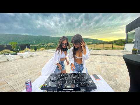 Pretzel DJ 🥨 and Ivana Stjepanovic