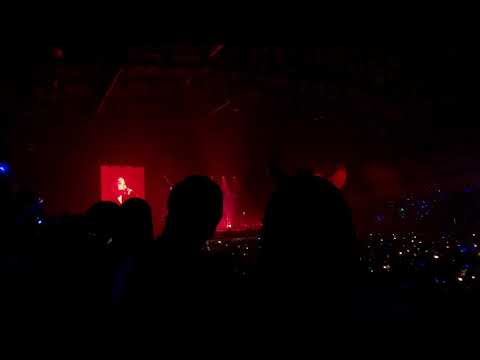 21091224 : THE VISITOR 그 사람 IU concert LOVE POEM in BKK