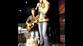 lauren alaina funny thing about love