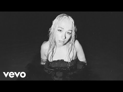 HANNI - Sad Girl Hours (Visualiser)