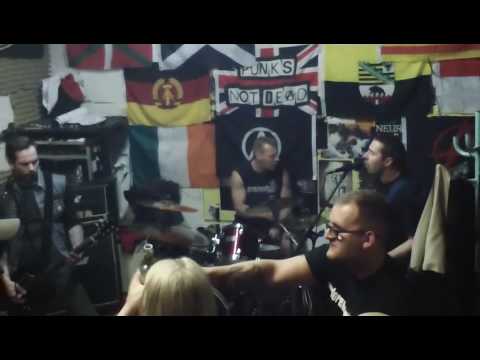 Lecsa Punk (HC Punk Ungarn) Apokalipszis live @ Hof 2016