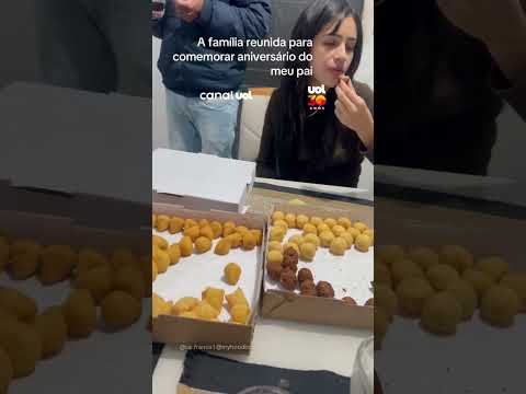 Senhor comemora aniversário com a família do “jeitinho dele”