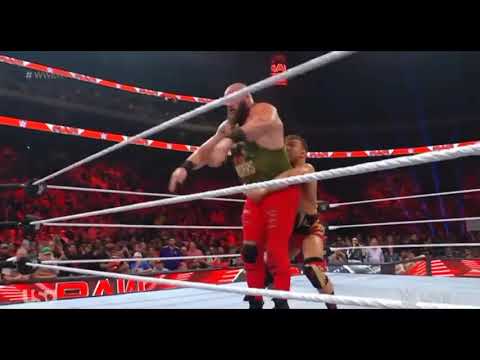 Chad Gable delivers a MASSIVE german suplex to Braun Strowman RAW (10/3/22)