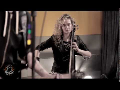 Abysmatic - "RX Queen" (Deftones Cover) LIVE @ ampsonair.com 26.10.2013