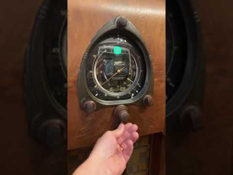 Restored Zenith 12S267 Console Radio with Bluetooth image 8