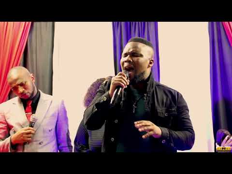 Vuyo Tshikila... ndimi esiphambanweni