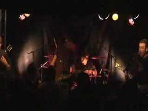 Suzie's Flat - Not Anymore (Live @ Brise Glace - 24-11-07)