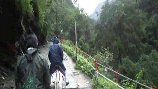preview picture of video 'way to kedarnath.avi'
