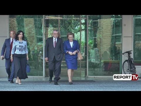 Report TV - ‘Furtunë’ në PS, Kryesia shkarkon 11 drejtues të degëve në rrethe: Janë shthurur