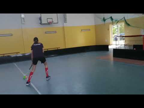 Unihokej - test celności (Nadia)