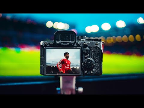 Photographing Manchester United, Pitch-side. 400mm F2.8 SONY