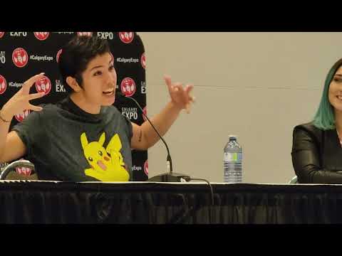 Jessica Darrow - Singing surface pressure live at Calgary Comic Expo