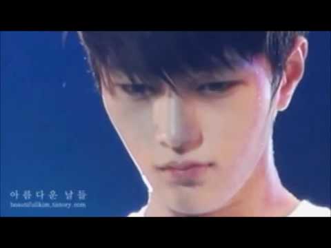 Adorable Infinite Myungsoo crying?