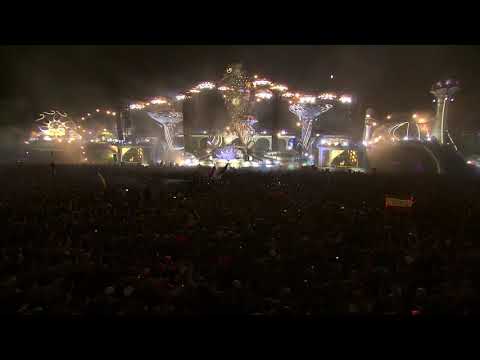 Dimitri Vegas & Like Mike crowd control at Tomorrowland 2018 LIVESET vs. REAL