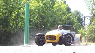 preview picture of video 'BTRDA Autotest Sittingbourne 4jun11 - Caterham snippet'