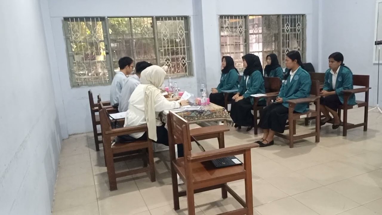 SIDANG MINI RISET KELOMPOK 2 MATA KULIAH PENDIDIKAN PANCASILA KELAS C STAMBUK 24