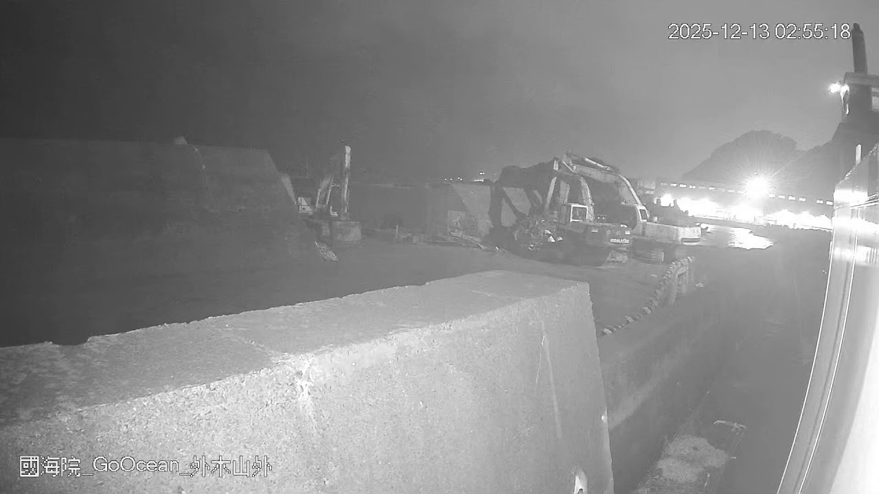 外木山堤防堤岸