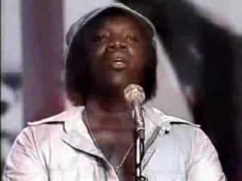 Milton Nascimento e Mercedes Sosa  - Volver a Los 17