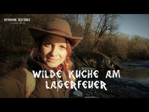 Wilde Küche am Fluss 🔥 Kochen am Lagerfeuer und Wildpflanzenkunde - Vanessa Blank - 4K