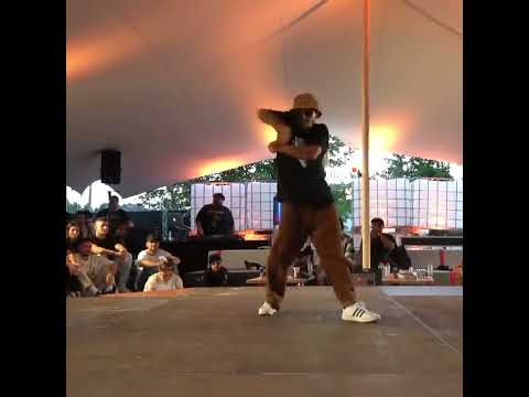 Batalla Cl is the Saturday's artist as you voted!#lestwinsmost #dance #best