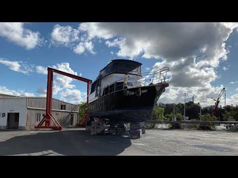 ANTI FOULING 50 FOOT STEEL BOAT