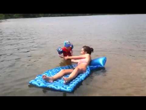 Mason Moore strutting his stuff