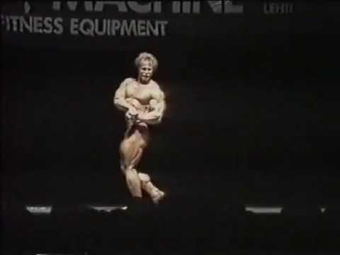 Olev Annus Pro kehonrakennus kilpailussa Suomessa vuonna 1989