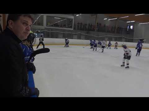 24.3.2019 D2 AA-aluesarja HJK White- Kiekko-Vantaa sininen