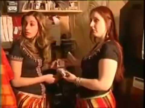 Ccix Uyidir Lahlou :  Ququ3u  " Les perroquets "  de la chanson Kabyle . 2005