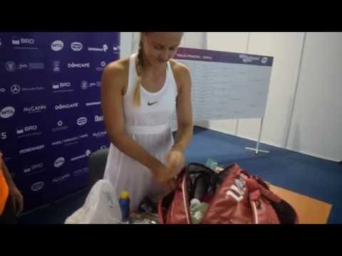 Čo ukrýva vo svojom tenisovom vaku Anna Karolína Schmiedlová?