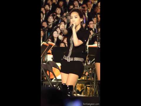 SNSD Taeyeon - hoot [ fancam] 110514