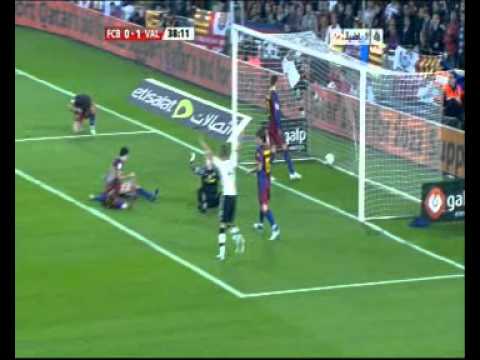 [La LiGa]  Barça vs Valence[2-1] 16/10/2010 - هدف بابلو هيرنانديز