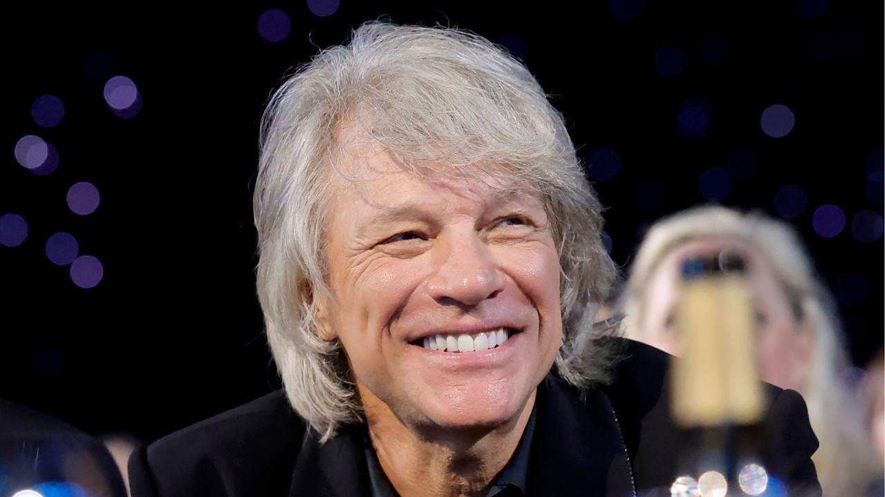 Bon Jovi Salvou uma Mulher e TRAI sua ESPOSA