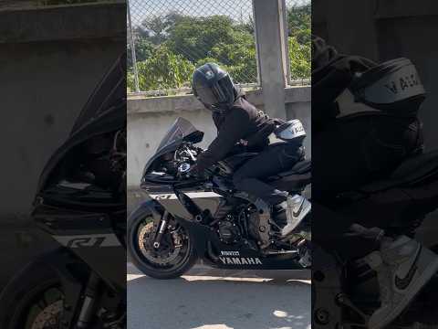 Yamaha R1 #black #yamahar1 #r1 #agvhelmets #nike #loud #shorts @AbhishekmishraR15v3