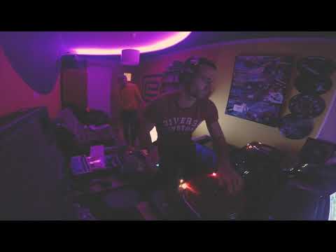 RaveOn Podcast #3 Techno - Guest Mix - Surowy Stan