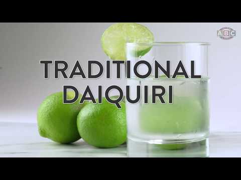 HOW TO MAKE A TRADITIONAL DAIQUIRI