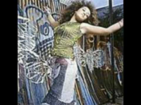 Rhianna vs soft Cell