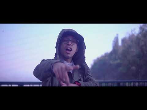 Mc Billeta Feat. Emjeykii // Invencible