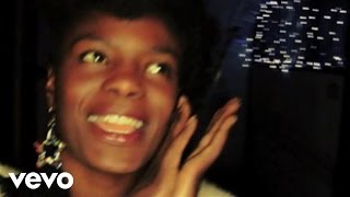 Noisettes - Wild Young Hearts (New Version)