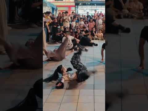 🇻🇳Kpop in Public - HYOLYN Dally