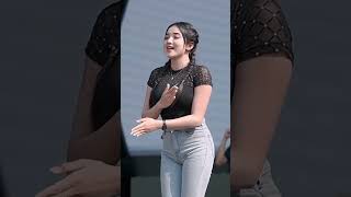 Download lagu DJ TANTI LIVE OSPRINT || SIGAR 1 #djtanti  #djrickopillow #djtantiterbaru mp3