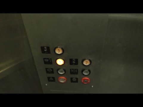 Unknown Hydraulic Elevator at Star Bank Parking Garage in Anderson, IN